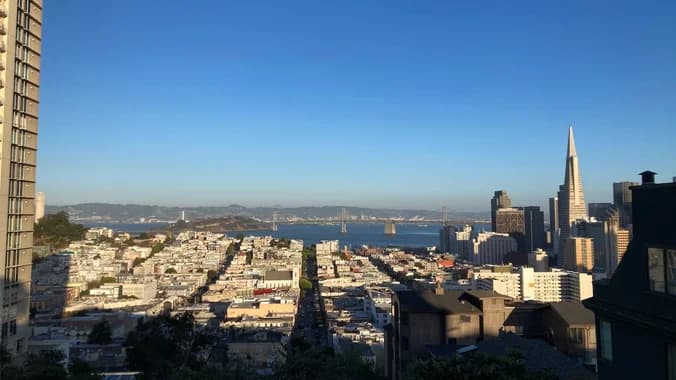 Roaming Russian Hill
