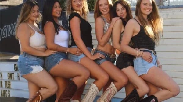 Glow Cowgirls ✨Roses & Rodeos 🥀